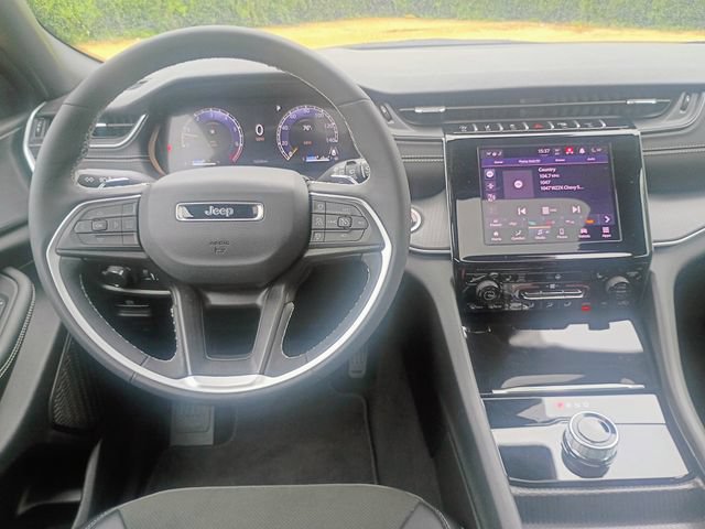 Used 2025 Jeep Grand Cherokee L Altitude RWD image 36