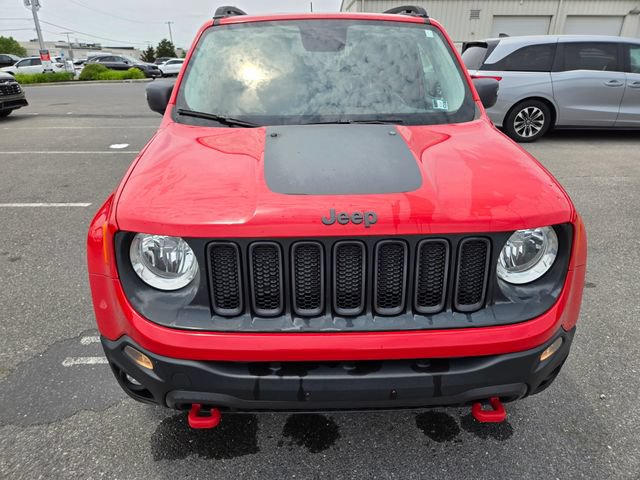 Used 2017 Jeep Renegade Trailhawk w/ Premium Trailhawk Package AWD/4WD image 22