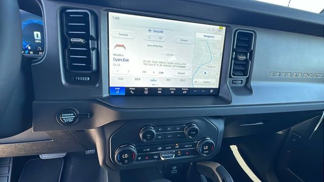 New 2025 Ford Bronco Badlands image 25