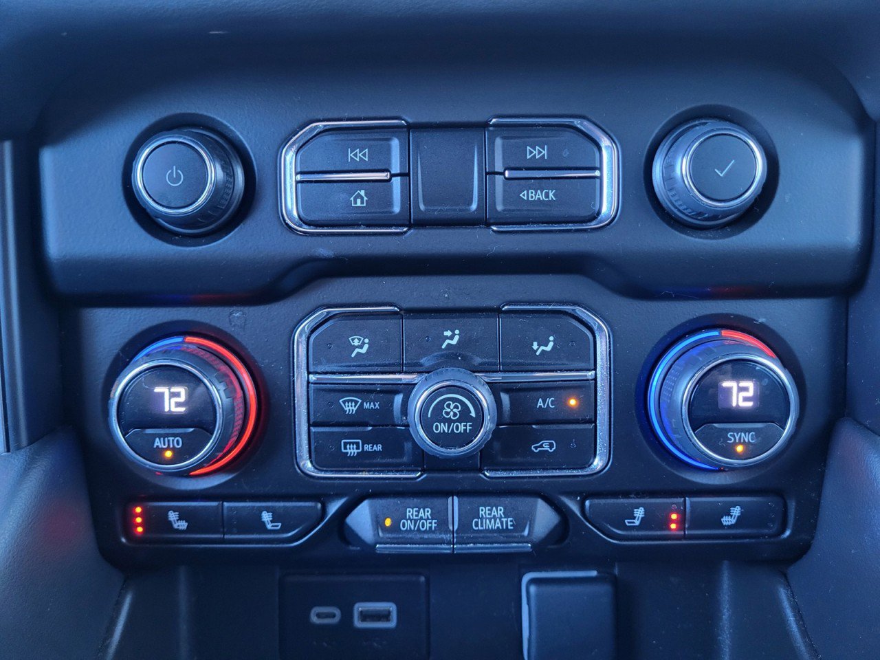 Used 2023 Chevrolet Tahoe LT image 41