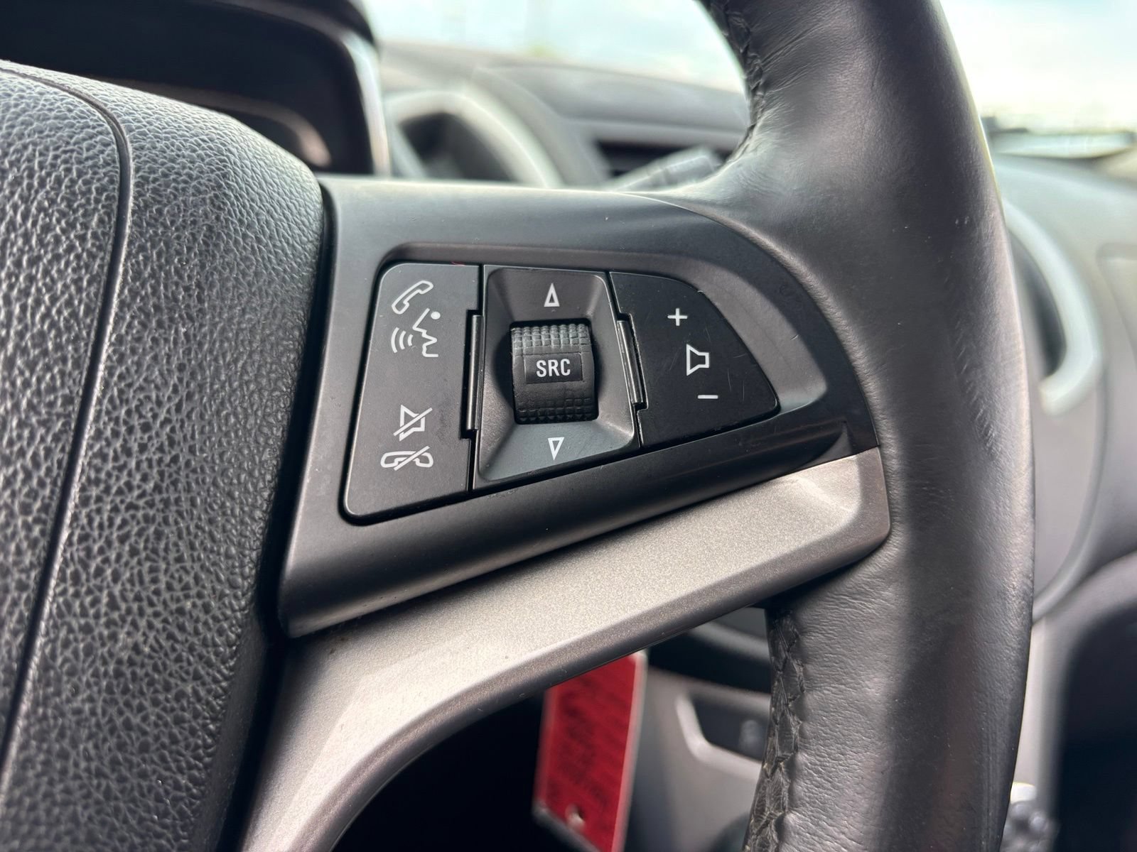 Used 2016 Chevrolet Trax LT w/ LT Convenience Package FWD image 23