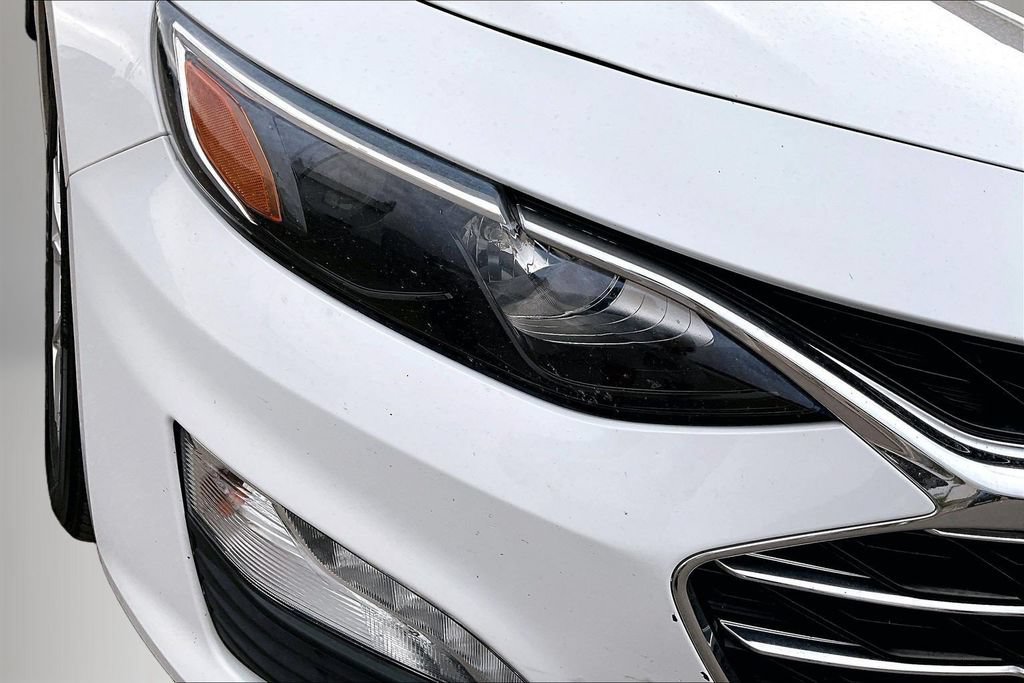 Used 2020 Chevrolet Malibu LT FWD image 30