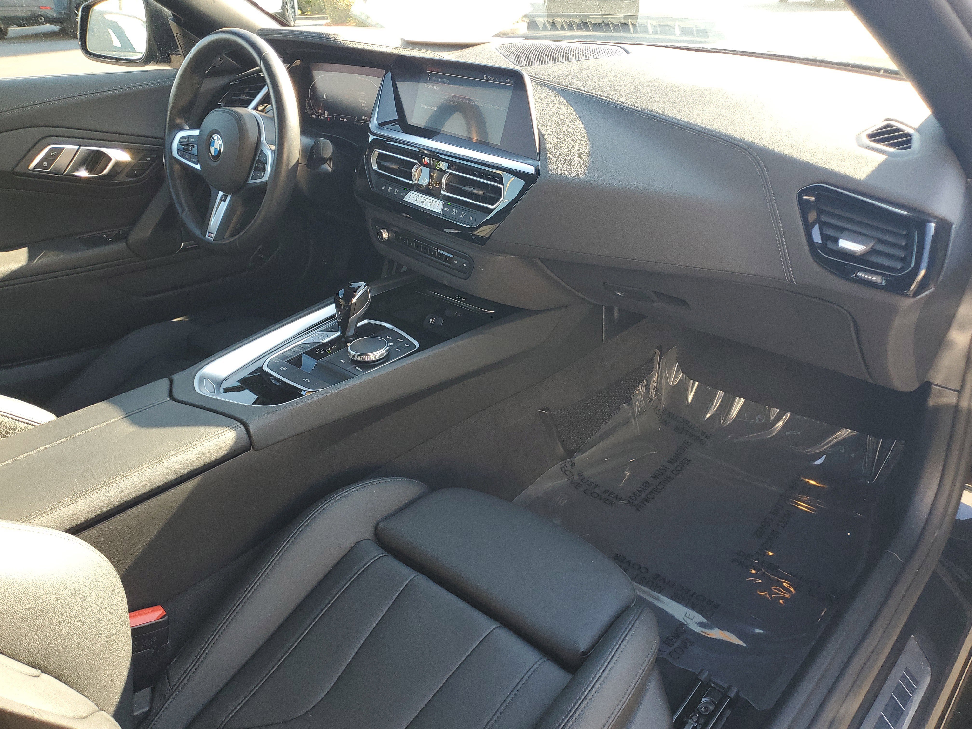 Used 2025 BMW Z4 sDrive30i image 9