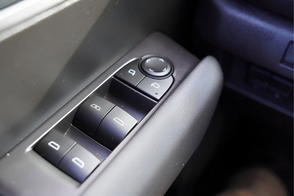 Used 2023 Chevrolet Colorado Z71 w/ Z71 Convenience Package 2 image 22