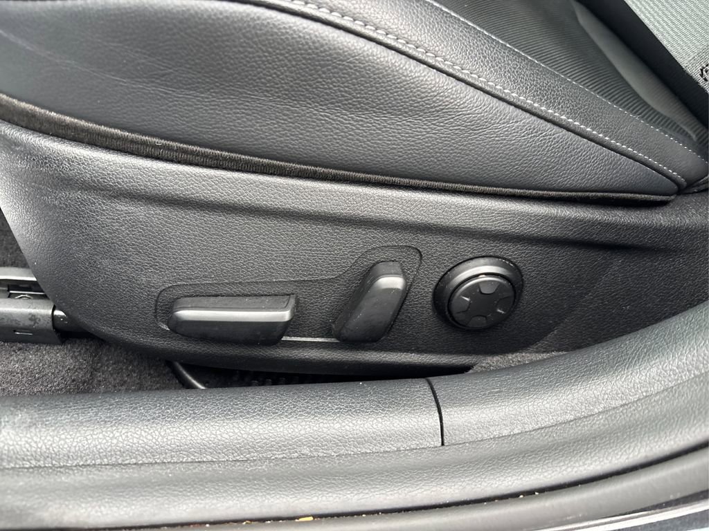 Used 2022 Kia Stinger GT1 image 38