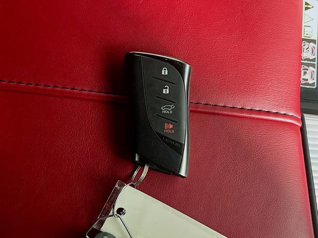 Used 2024 Lexus LX 600 F Sport image 33