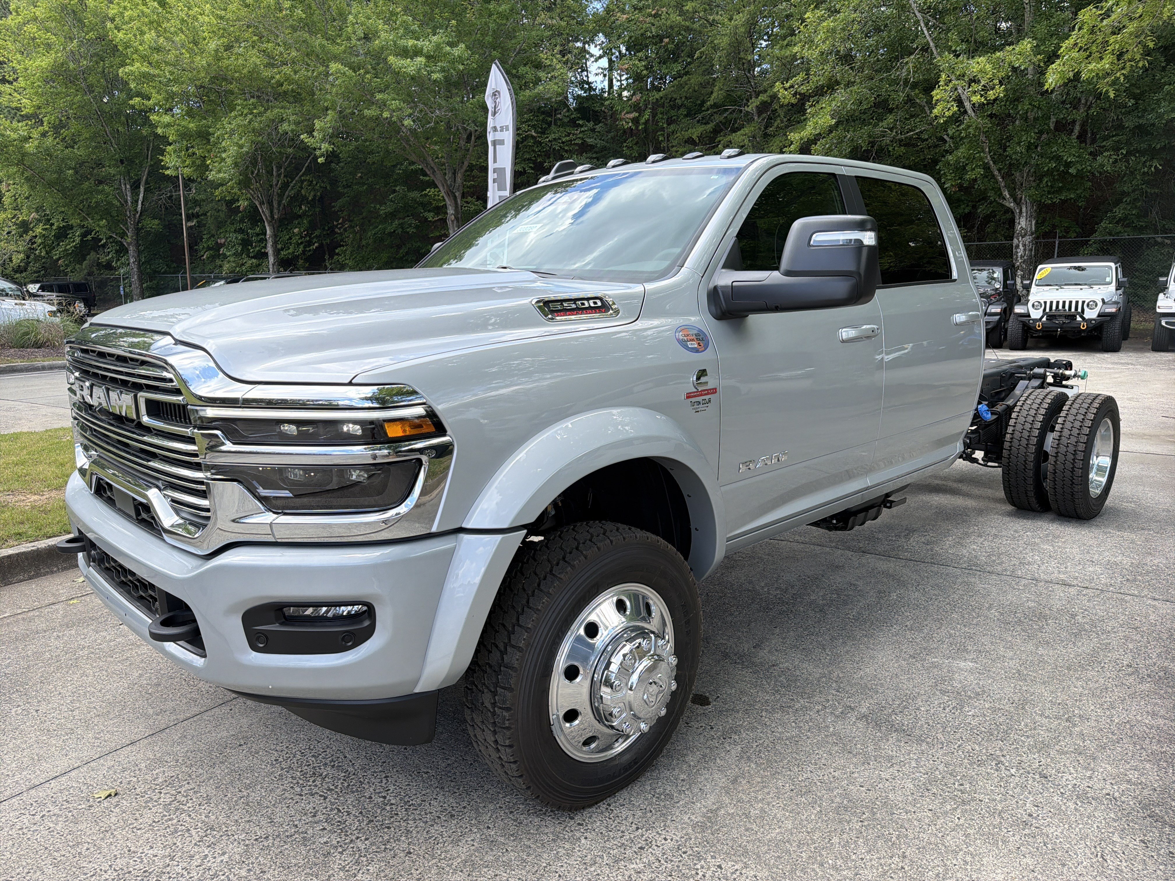 New 2026 RAM 5500 4x4 Crew Cab w/ Laramie Trim Package image 5