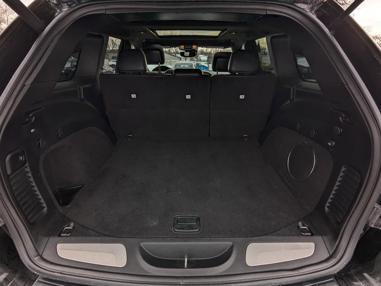 Used 2018 Jeep Grand Cherokee SRT image 28