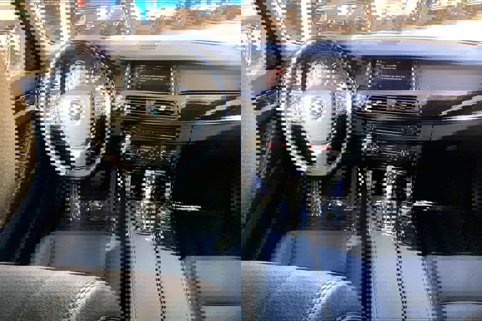 Used 2016 BMW 528i Sedan image 15