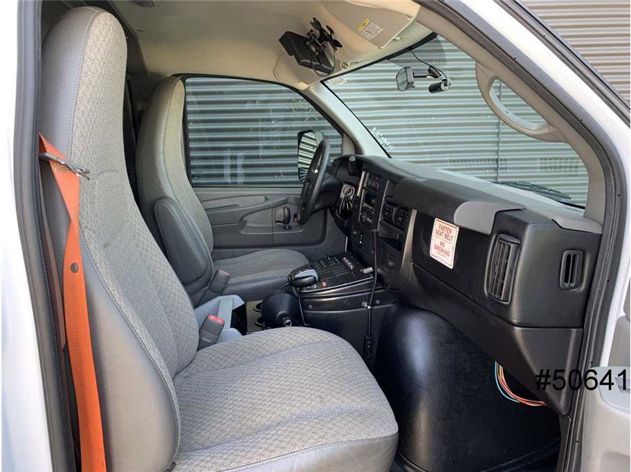 Used 2014 Chevrolet Express 4500 w/ Ambulance Package RWD image 35