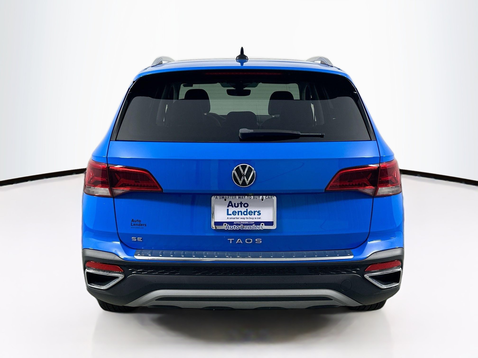 Used 2023 Volkswagen Taos SE FWD image 6