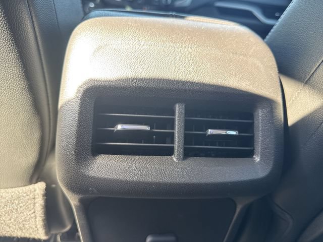 Used 2023 GMC Terrain SLT w/ Tech Package FWD image 21