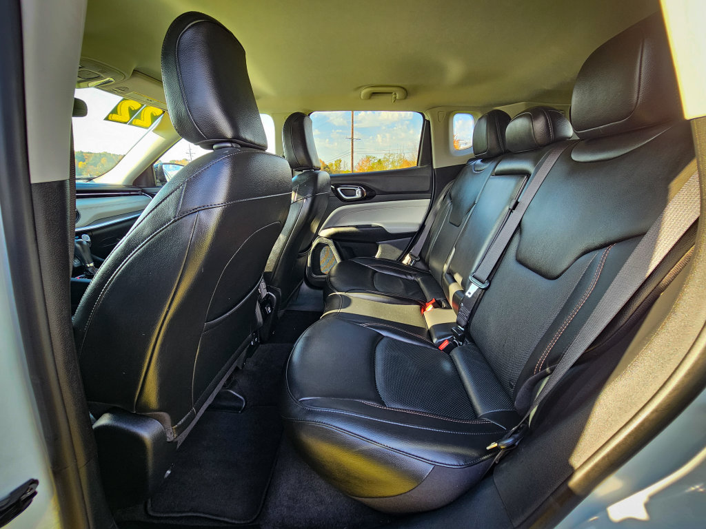 Used 2022 Jeep Compass Limited AWD/4WD image 31