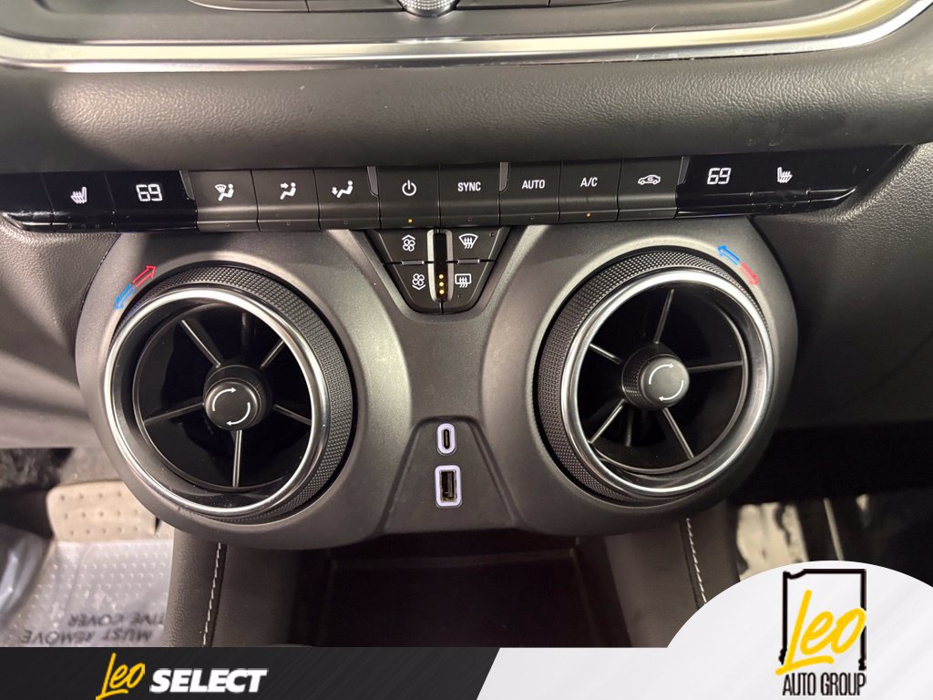 Used 2024 Chevrolet Blazer LT w/ Midnight/Sport Edition AWD/4WD image 21