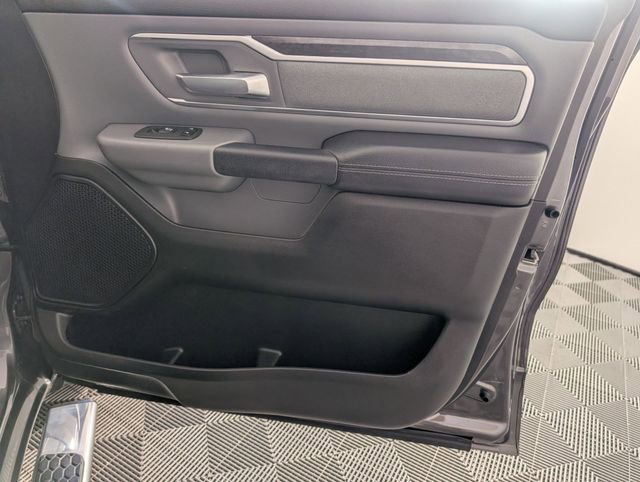 Used 2021 RAM 1500 Big Horn RWD image 32