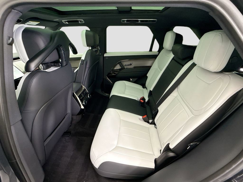 Certified 2025 Land Rover Range Rover Sport Dynamic SE AWD/4WD image 20