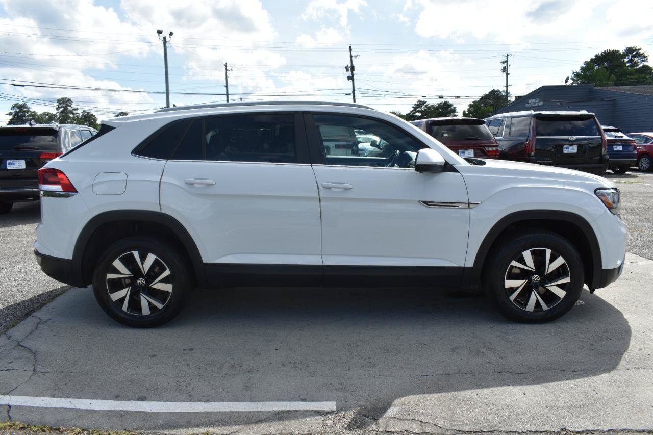 Used 2020 Volkswagen Atlas Cross Sport SE FWD image 5