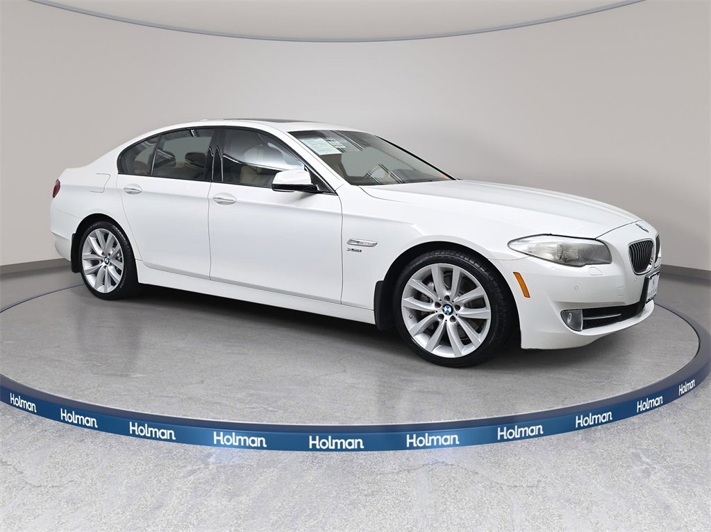 Used 2011 BMW 535i xDrive Sedan image 3