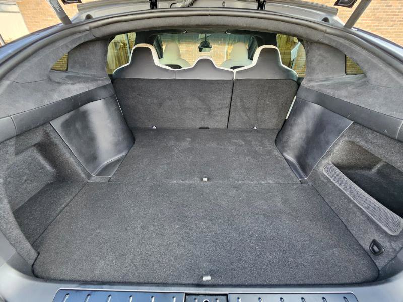 Used 2022 Tesla Model X image 72
