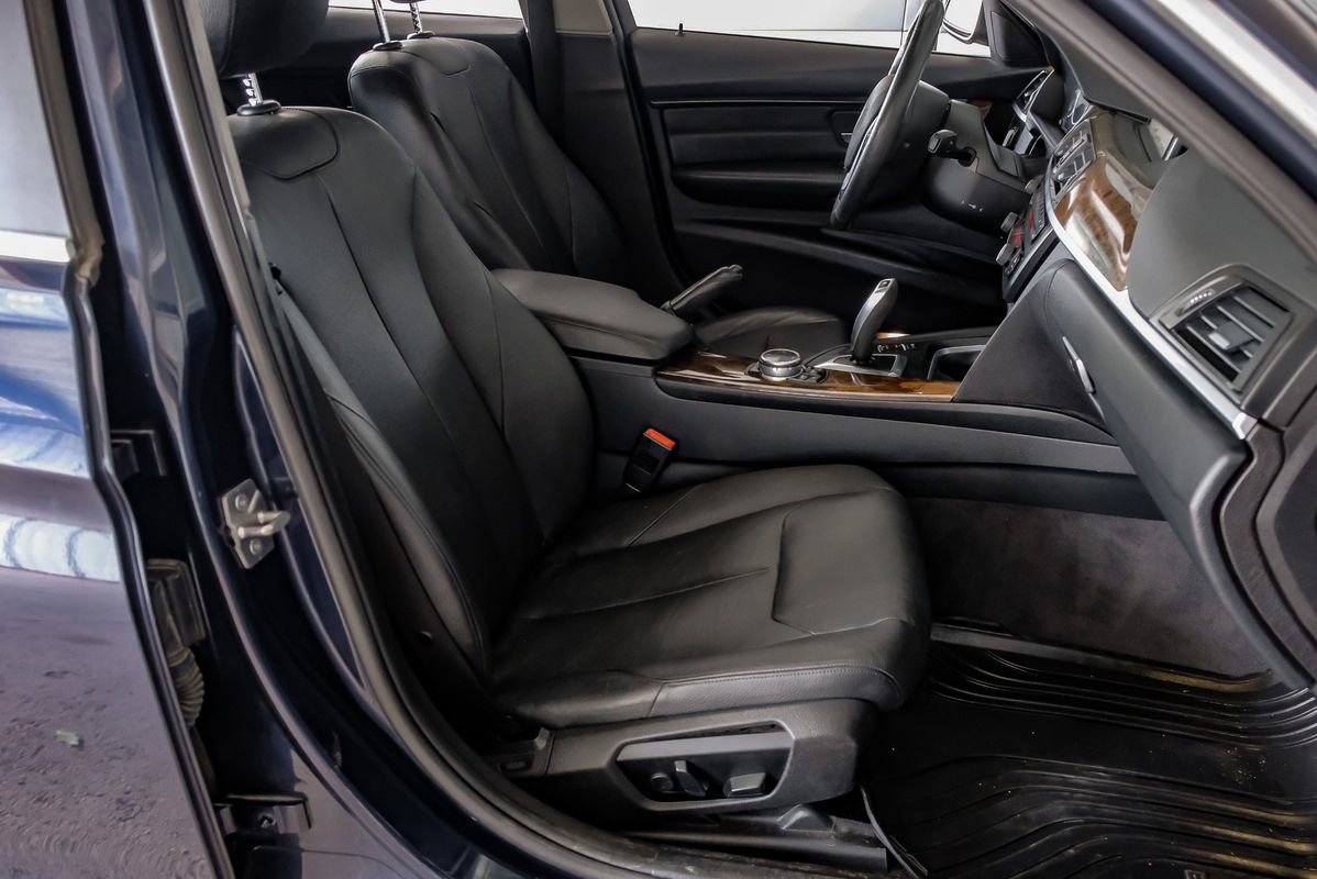 Used 2015 BMW 328i xDrive Sedan image 28