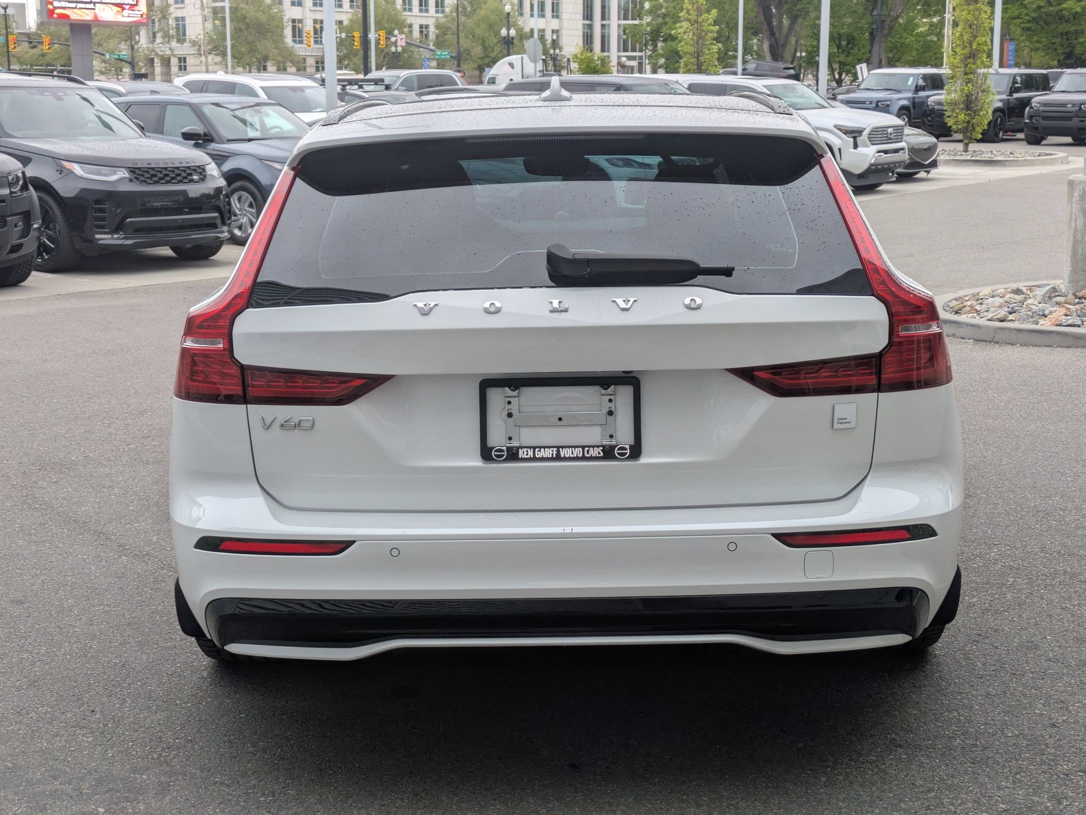 Used 2025 Volvo V60 T8 Polestar image 4