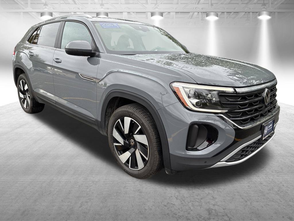 Used 2024 Volkswagen Atlas Cross Sport SE AWD/4WD image 8