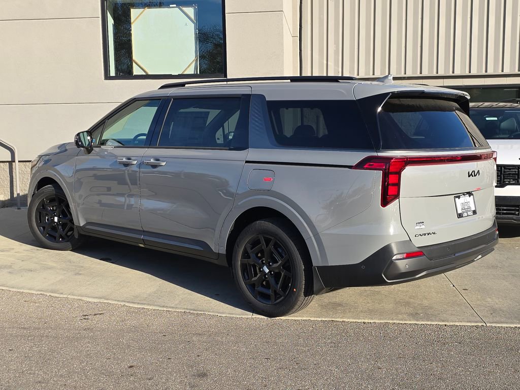 New 2026 Kia Carnival SX w/ SX Dark Edition Package image 4