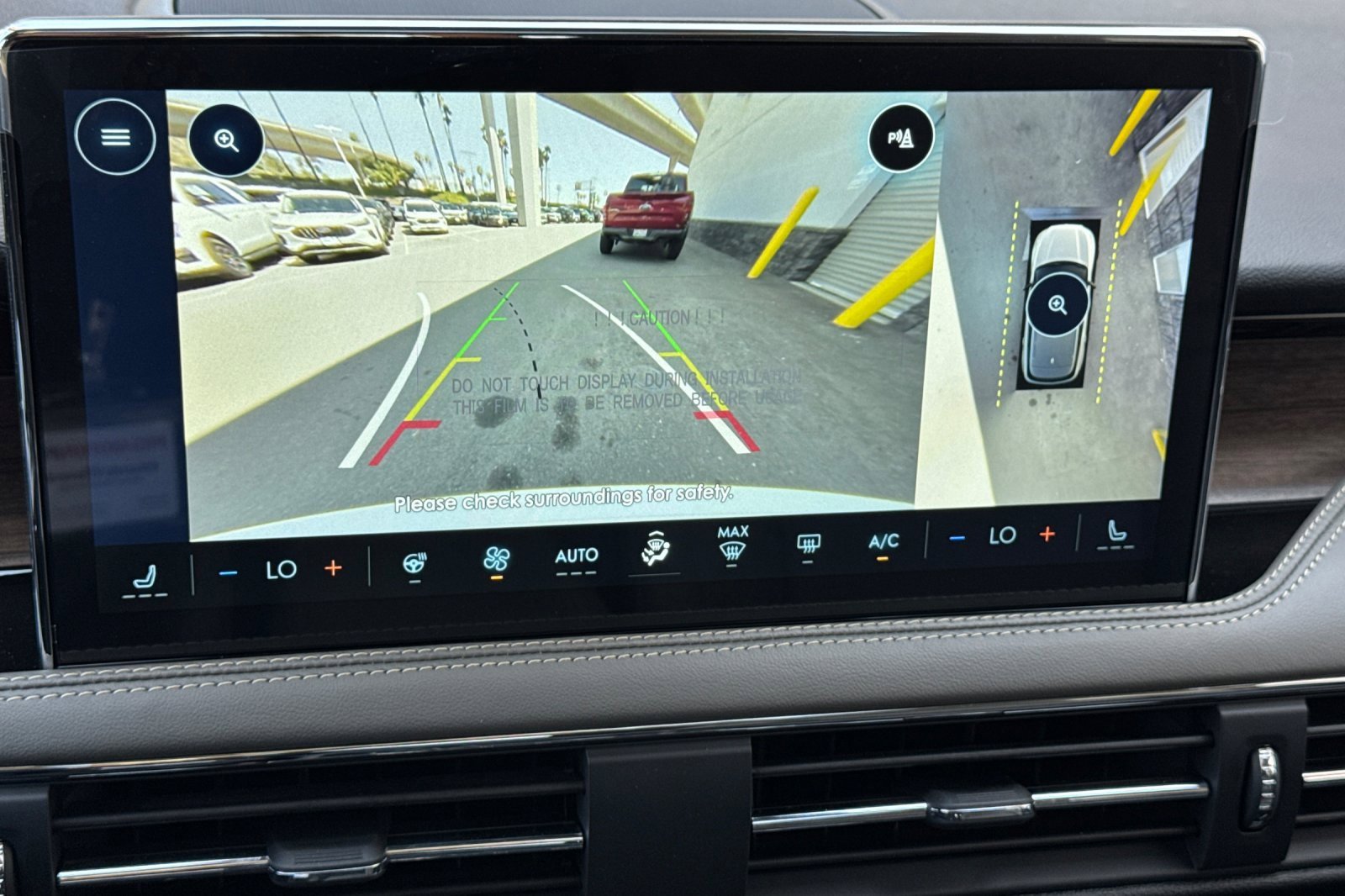 New 2025 Lincoln Corsair Reserve w/ Equipment Group 202A image 18