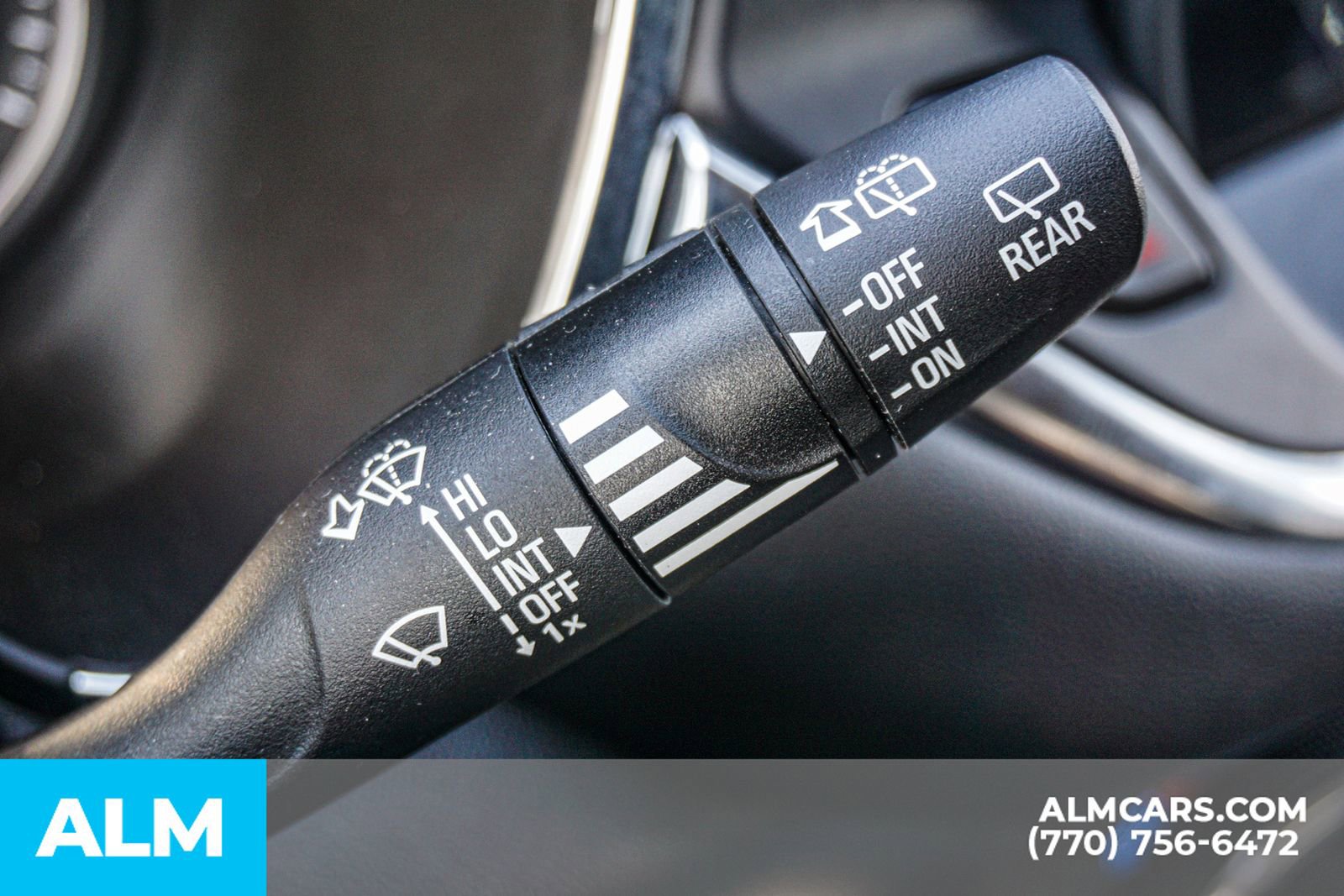 Used 2025 Chevrolet Blazer LT image 31