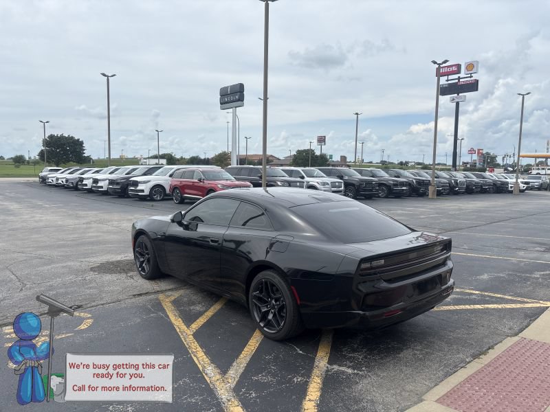 Used 2024 Dodge Charger Daytona R/T w/ Plus Group AWD/4WD image 3