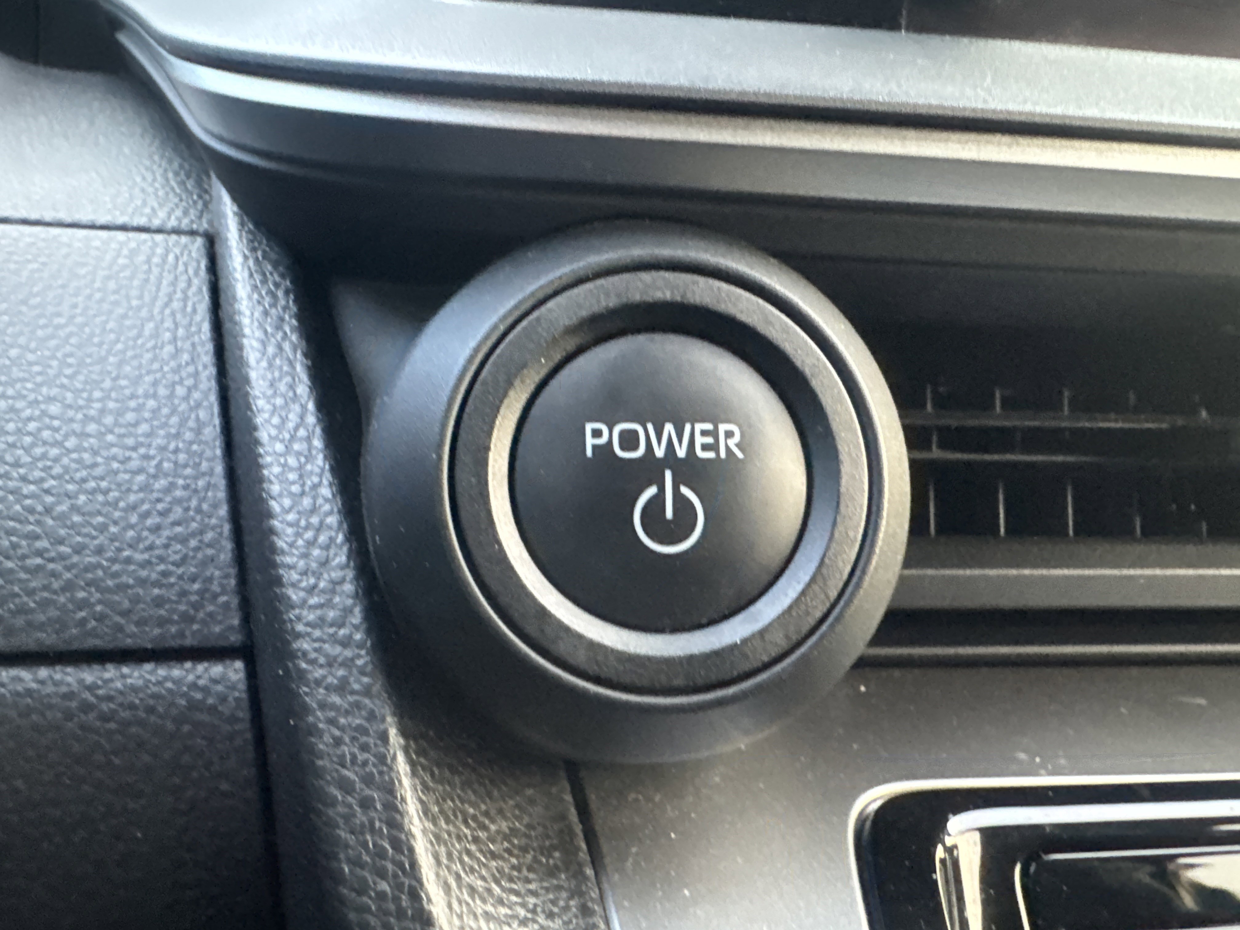 Used 2023 Toyota Prius LE image 27