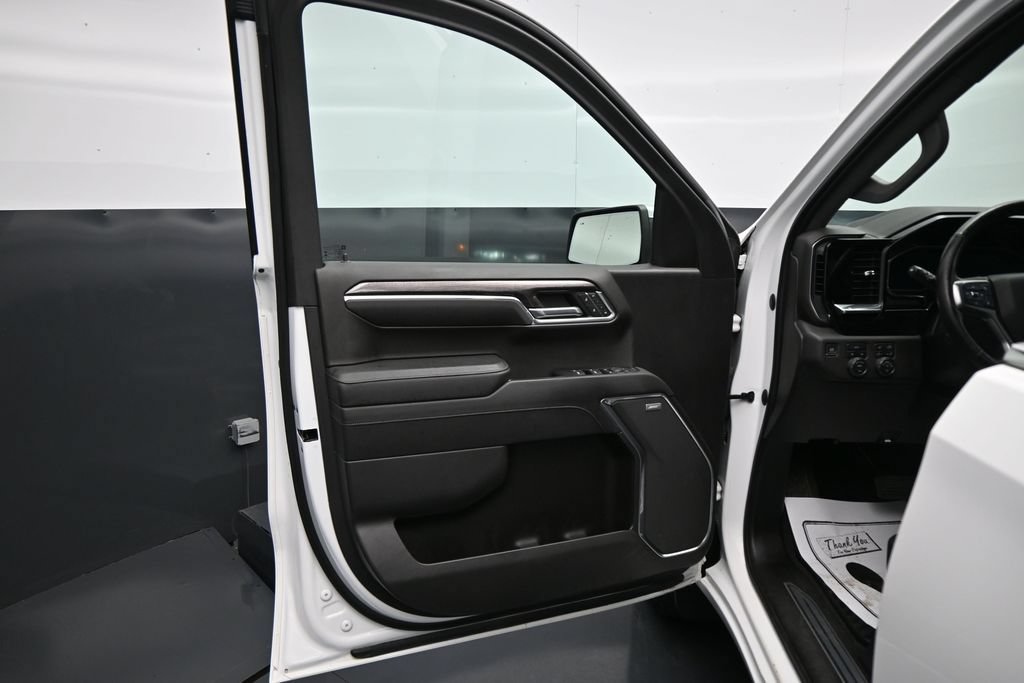 Used 2023 Chevrolet Silverado 1500 LTZ AWD/4WD image 11