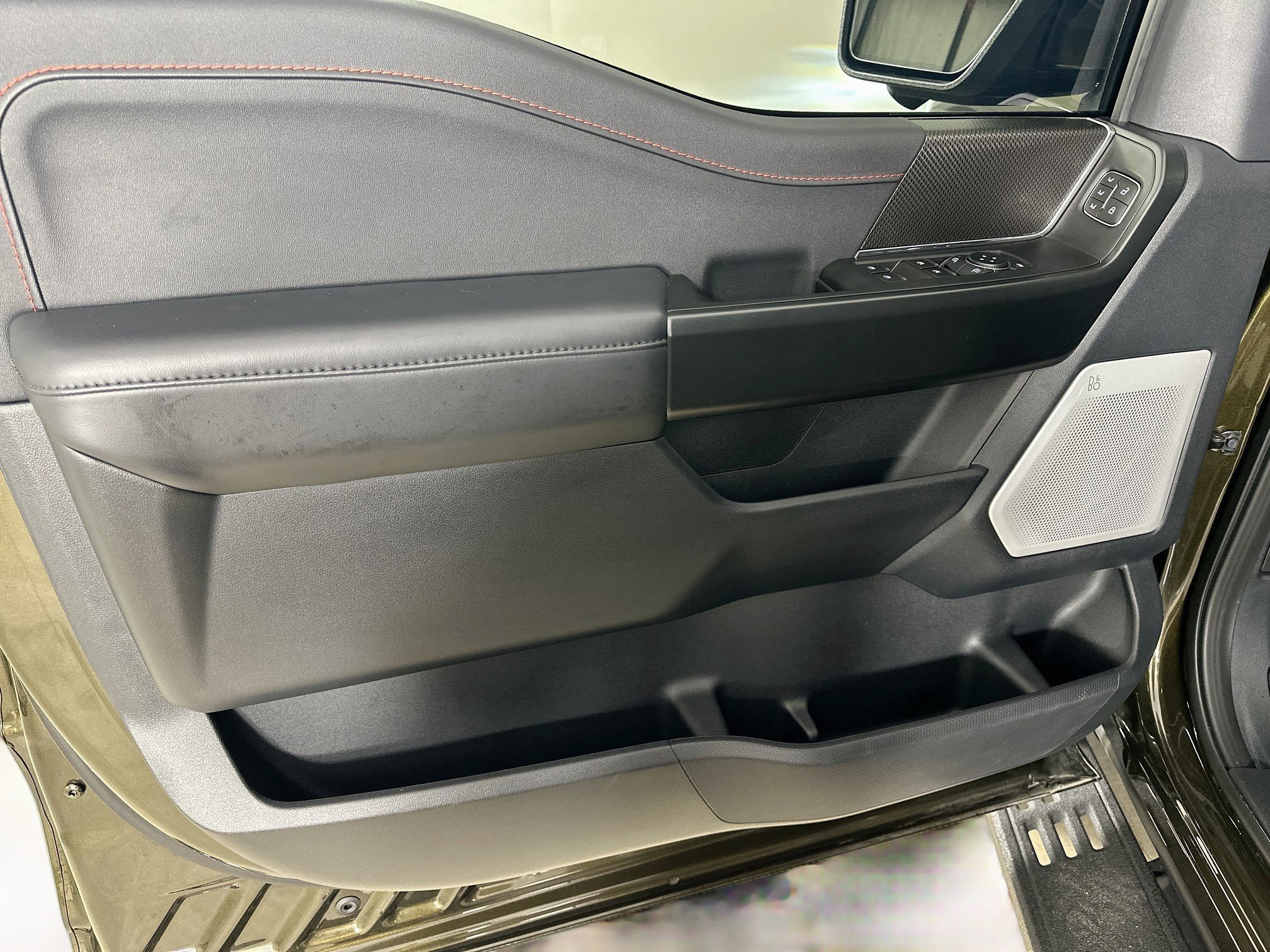 Used 2026 Ford F150 Raptor AWD/4WD image 15