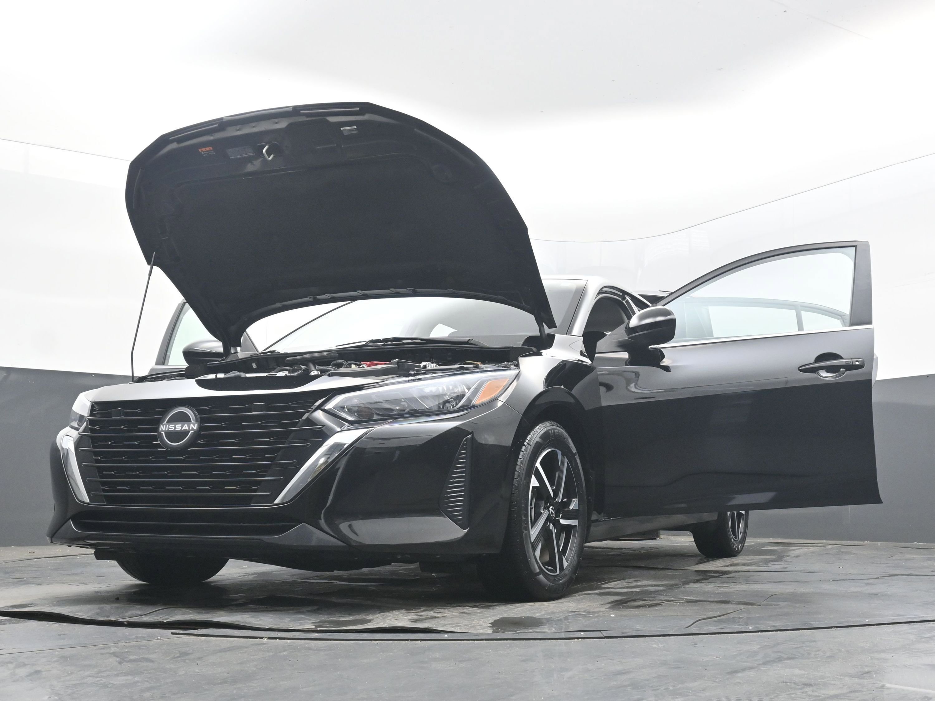 Used 2025 Nissan Sentra SV FWD image 41