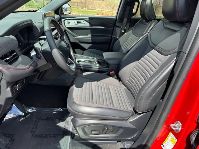 Used 2025 Ford Explorer ST-Line w/ Premium Package AWD/4WD image 21