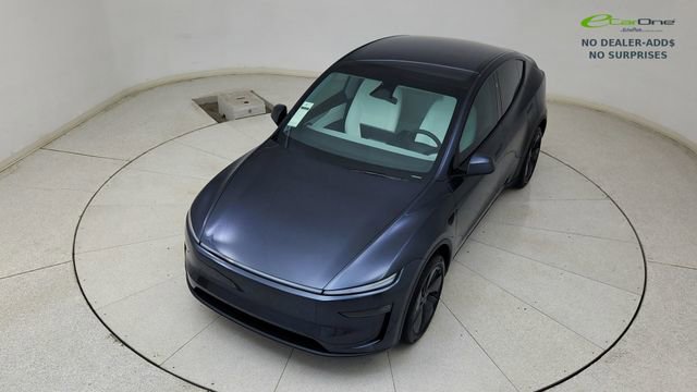 Used 2026 Tesla Model Y 2WD image 75