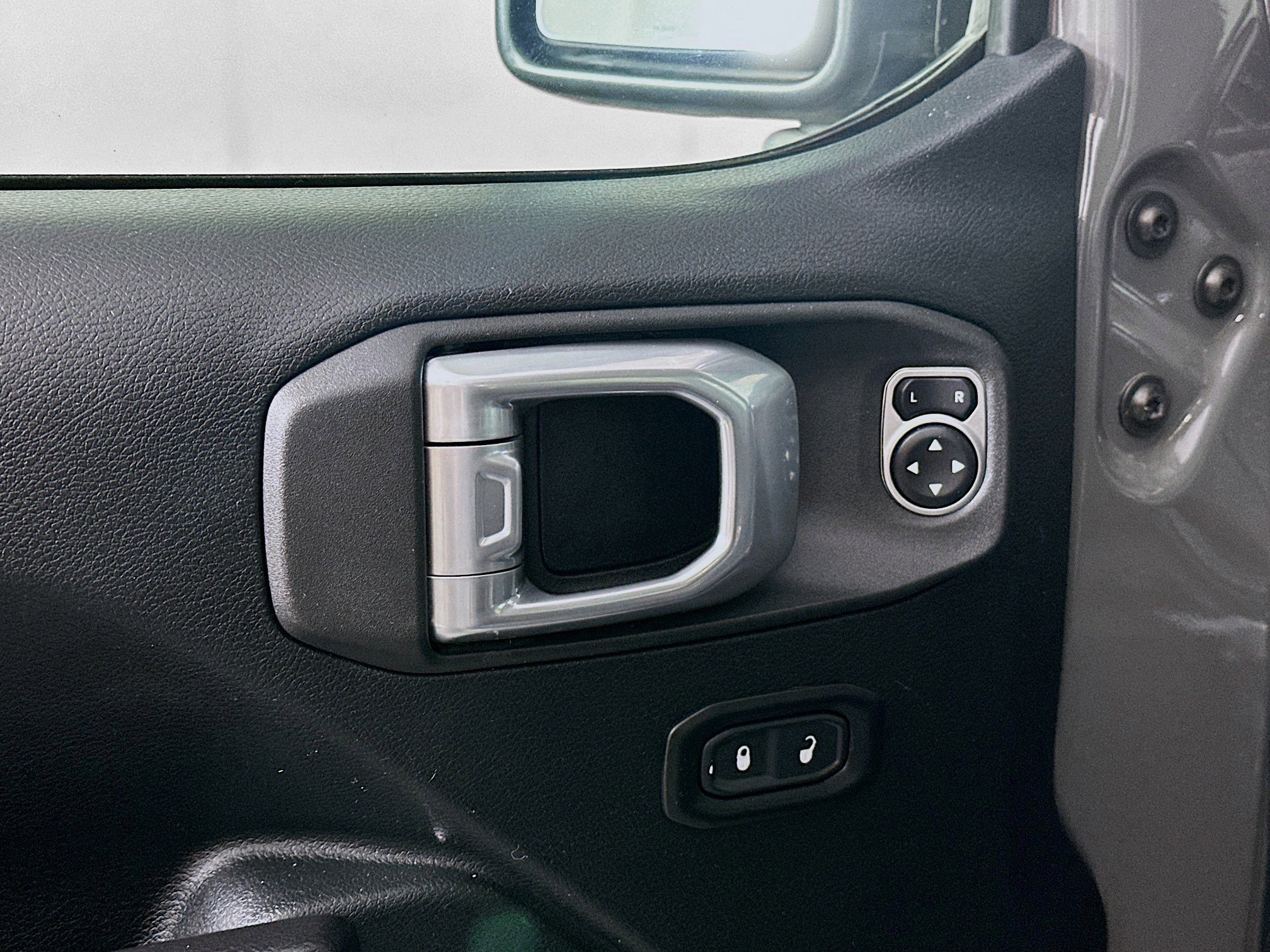 Used 2020 Jeep Wrangler Unlimited Sport AWD/4WD image 15