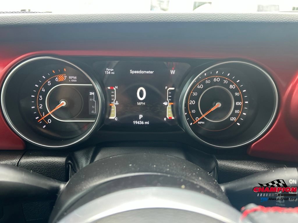 Used 2023 Jeep Wrangler Unlimited Rubicon w/ Cold Weather Group AWD/4WD image 14