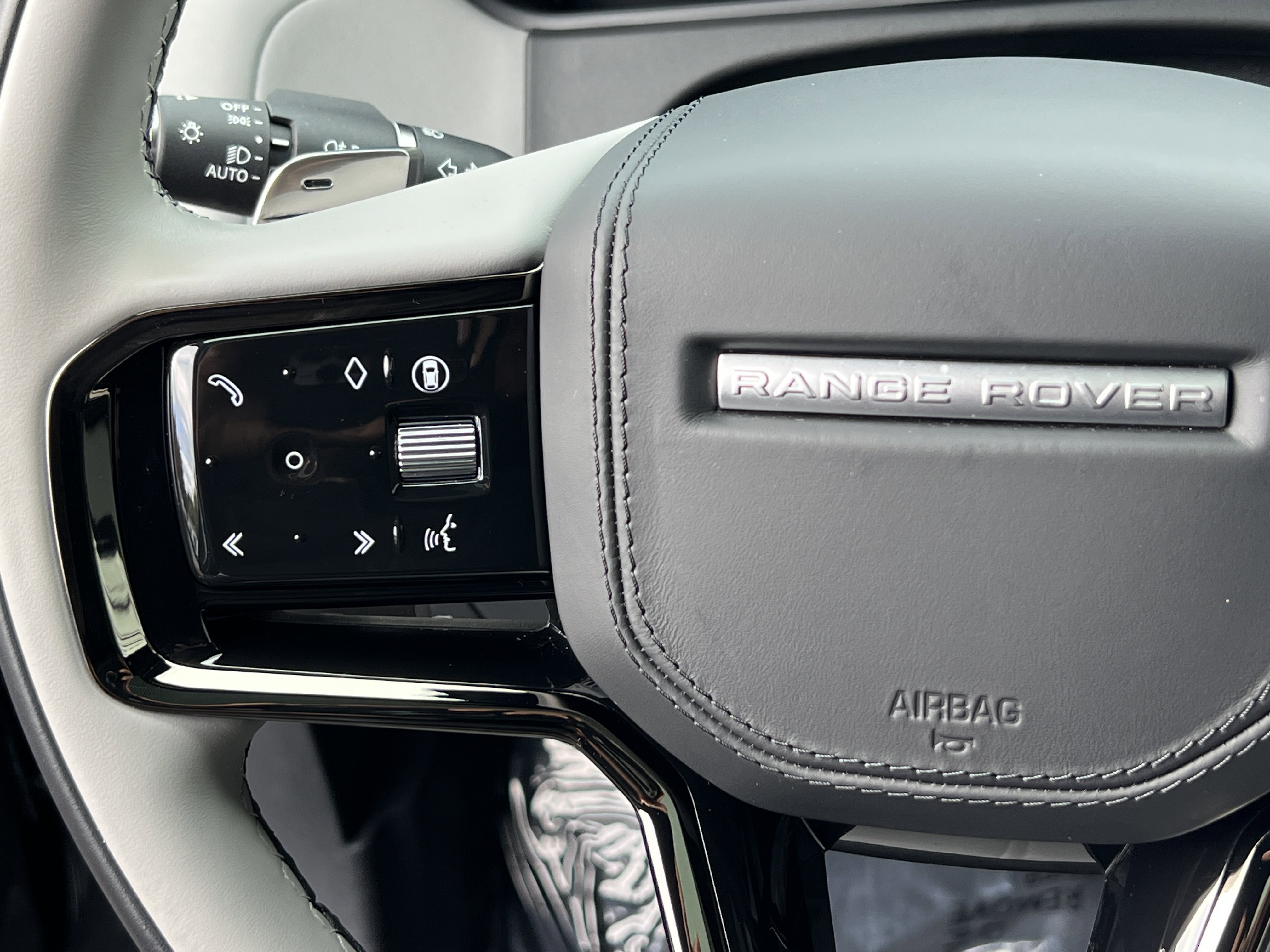 Certified 2026 Land Rover Range Rover Velar S image 30