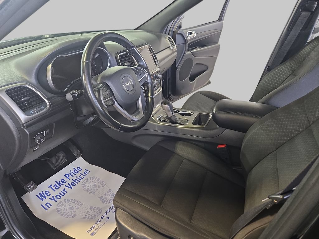 Used 2021 Jeep Grand Cherokee Laredo AWD/4WD image 20