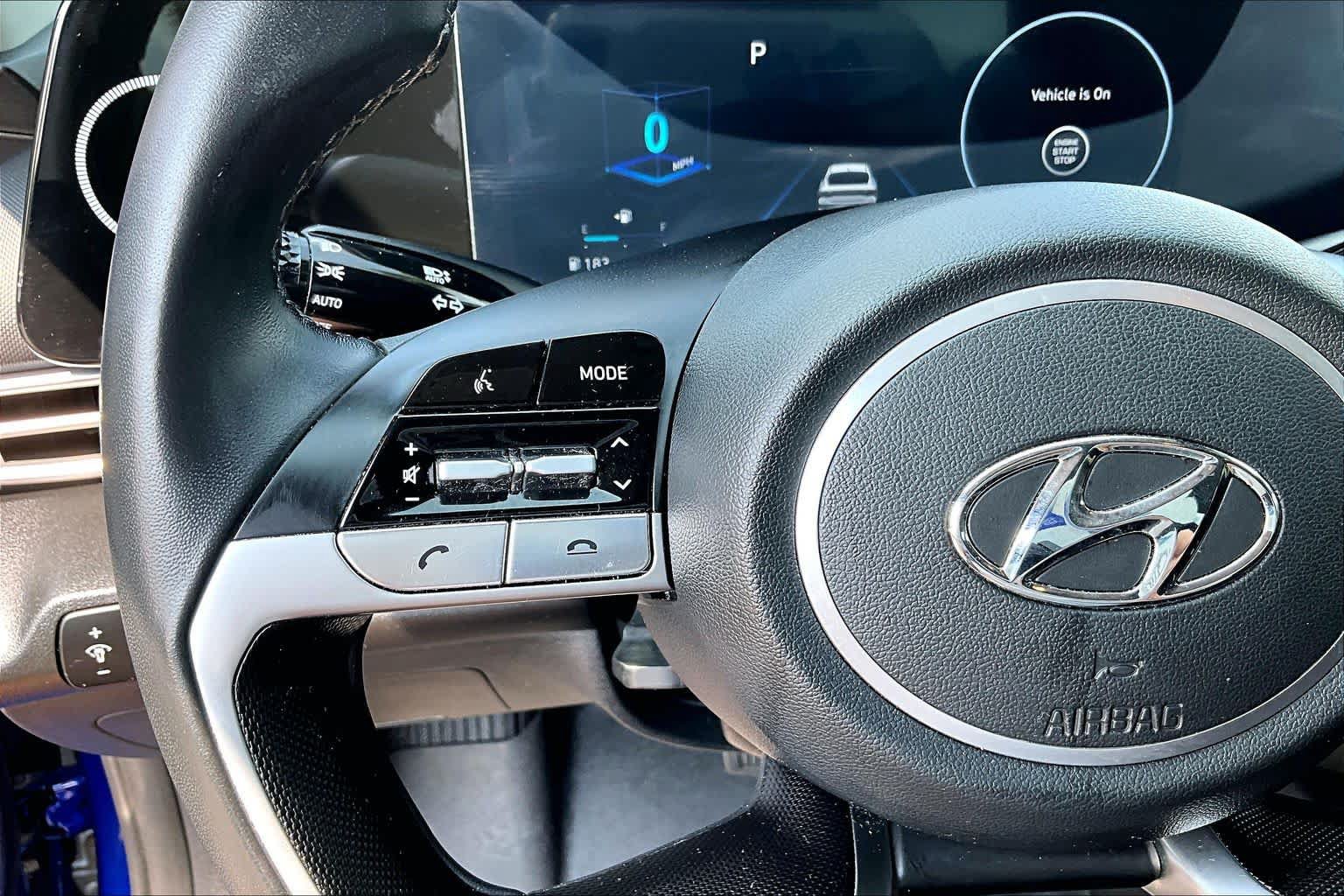 Used 2023 Hyundai Elantra SEL w/ Convenience Package FWD image 22