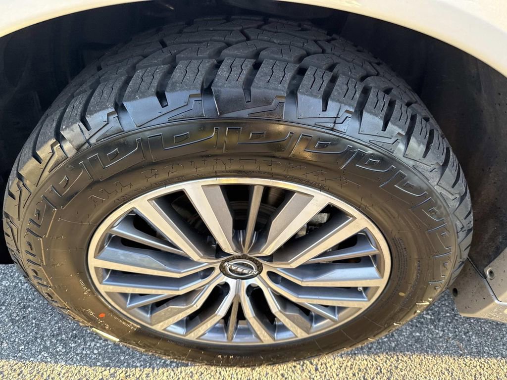 Used 2023 Nissan Armada SL w/ Captain's Chairs Package image 12