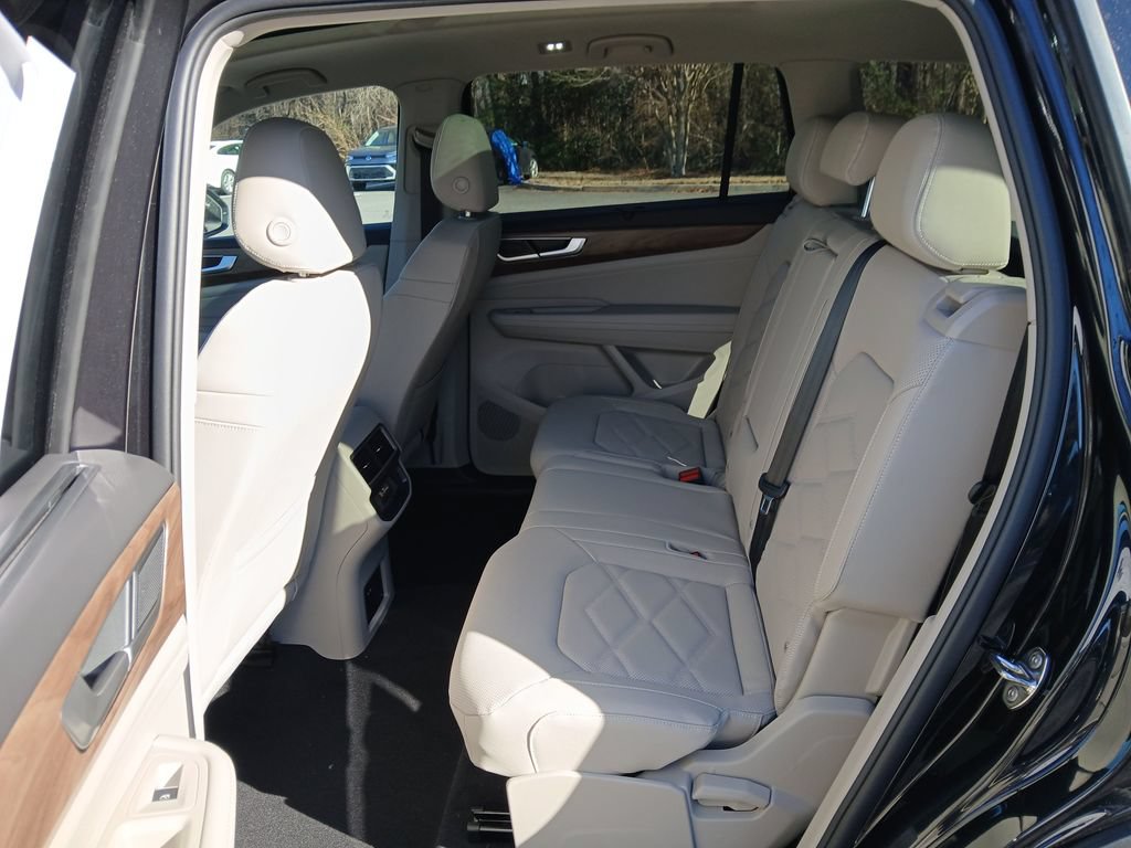 New 2026 Volkswagen Atlas SE FWD image 24