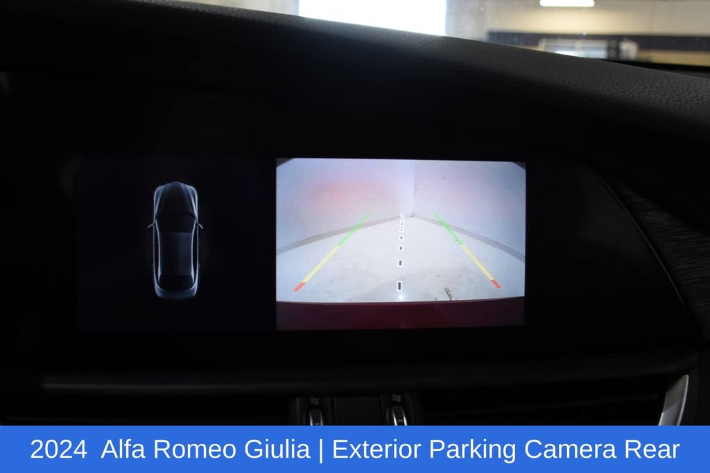 Used 2024 Alfa Romeo Giulia Sprint AWD/4WD image 14