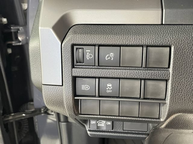 Used 2025 Toyota Tacoma TRD Sport AWD/4WD image 16