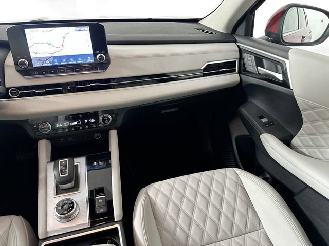 Used 2023 Mitsubishi Outlander SEL image 26