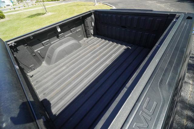 Used 2024 GMC Sierra 1500 SLT w/ SLT Premium Plus Package image 14