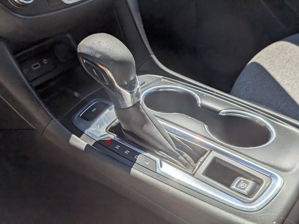 Used 2023 Chevrolet Equinox LT w/ LPO, Floor Liner Package AWD/4WD image 28