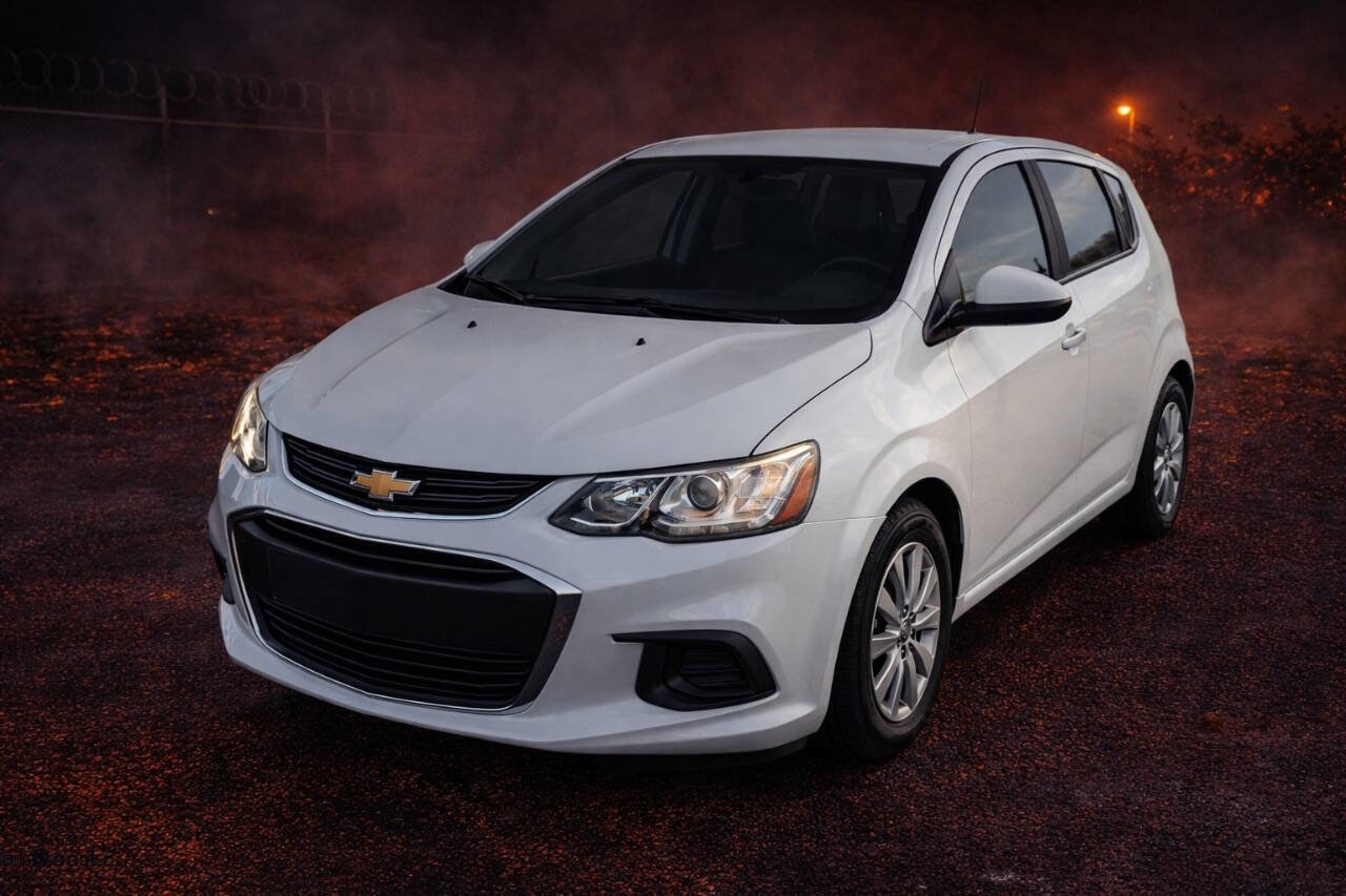 Used 2017 Chevrolet Sonic LT image 1