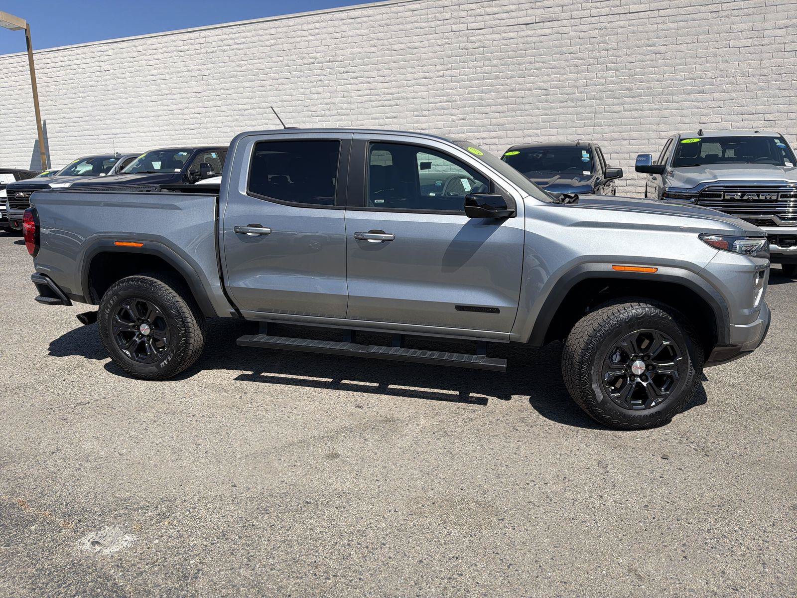 Used 2023 GMC Canyon Elevation RWD image 4